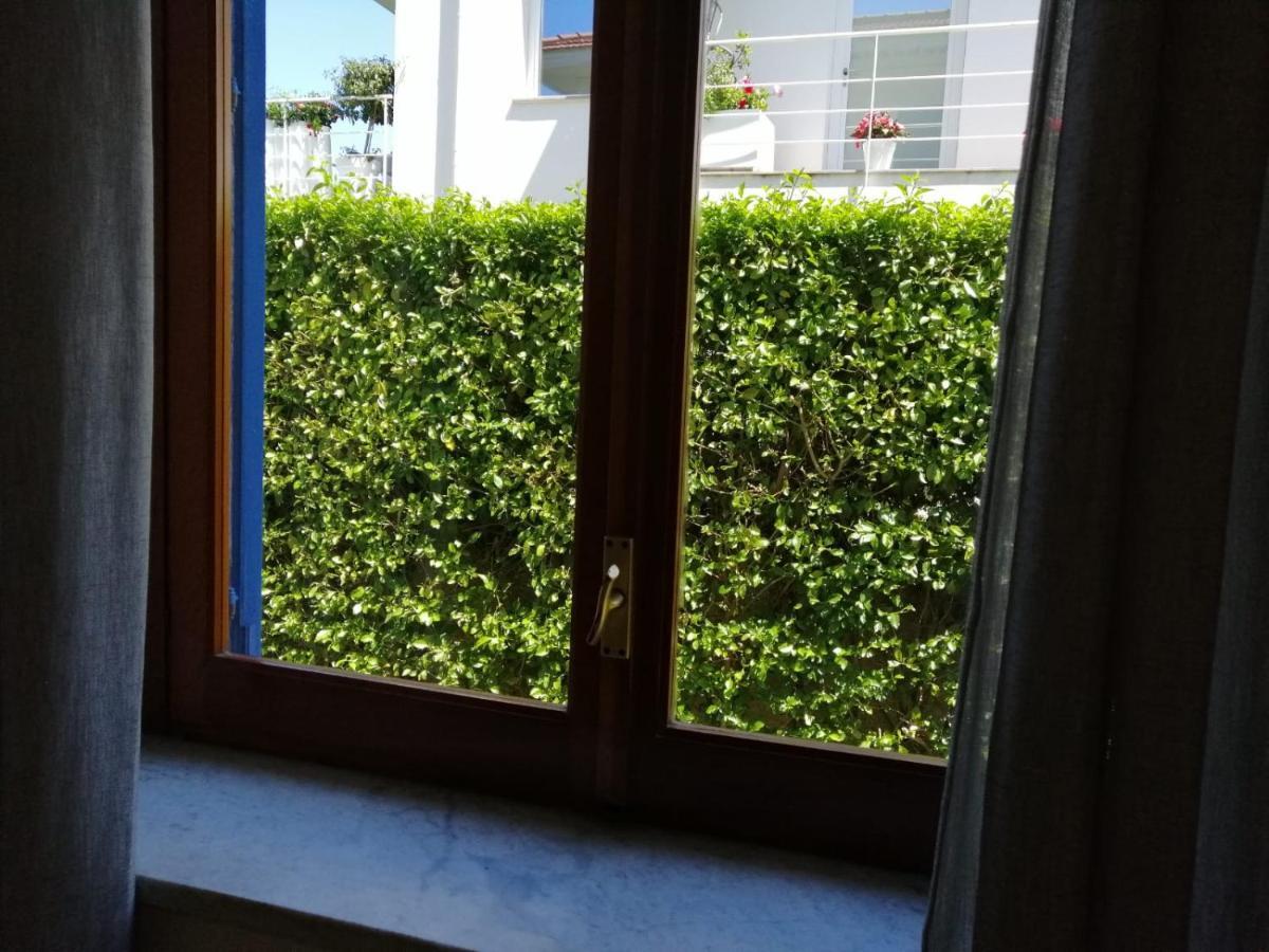 Villa Mondello Beach The House With Green Lawns Exterior foto